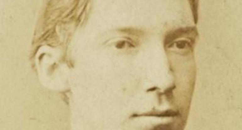 An image of Robert Louis Stevenson when younger